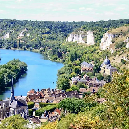 Hébergement de vacances Miral - Charmante Maison Au Bord De L'eure *